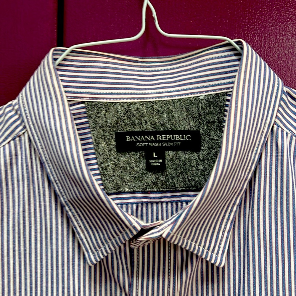 Banana Republic men’s L slim soft wash button-down shirt